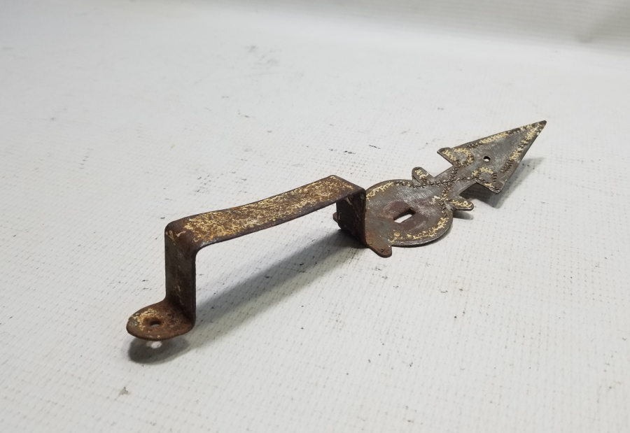 OSMANLI DÖNEMİ TEKKE İŞİ LALE FORMLU KAPI TUTMACI