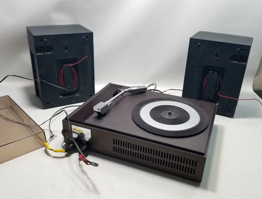 ÇALIŞIR DURUMDA ANTİKA PLAK ÇALAR - PİKAP