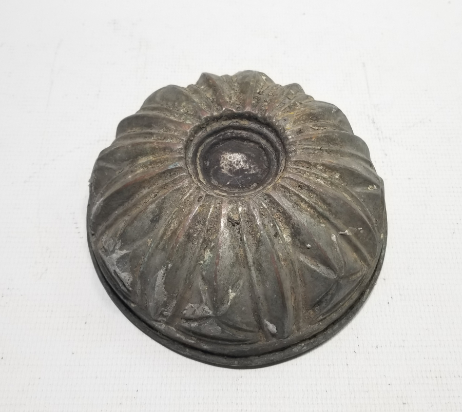 OSMANLI DÖNEMİ KABARTMA İŞÇİLİKLİ SELÇUKLU BAKIR HAMAM TASI