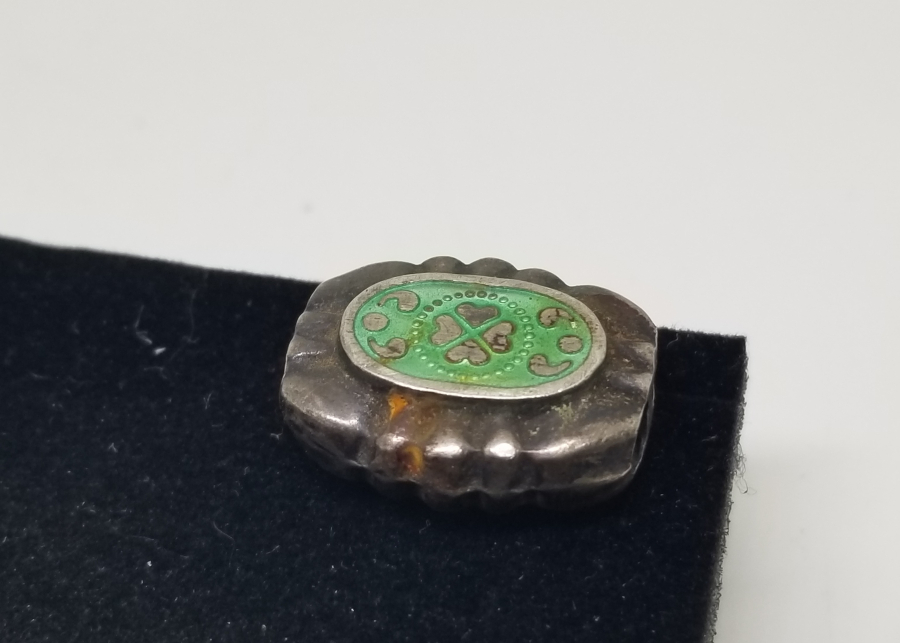 ÜZERİ KABARTMA İŞÇİLİKLİ OSMANLI DÖNEMİ GÜMÜŞ CEP SAATİ KÖSTEK SÜRGÜSÜ