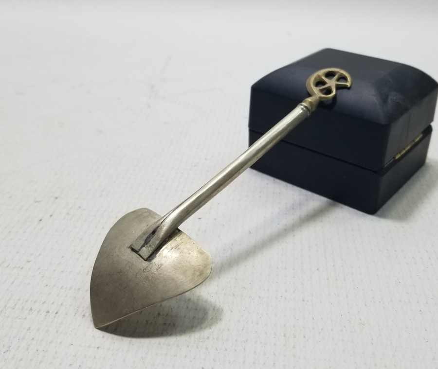 ÜZERİ USTA DAMGALI VE TUTMACI AY YILDIZLI OSMANLI DÖNEMİ NADİR DONDURMA KAŞIĞI