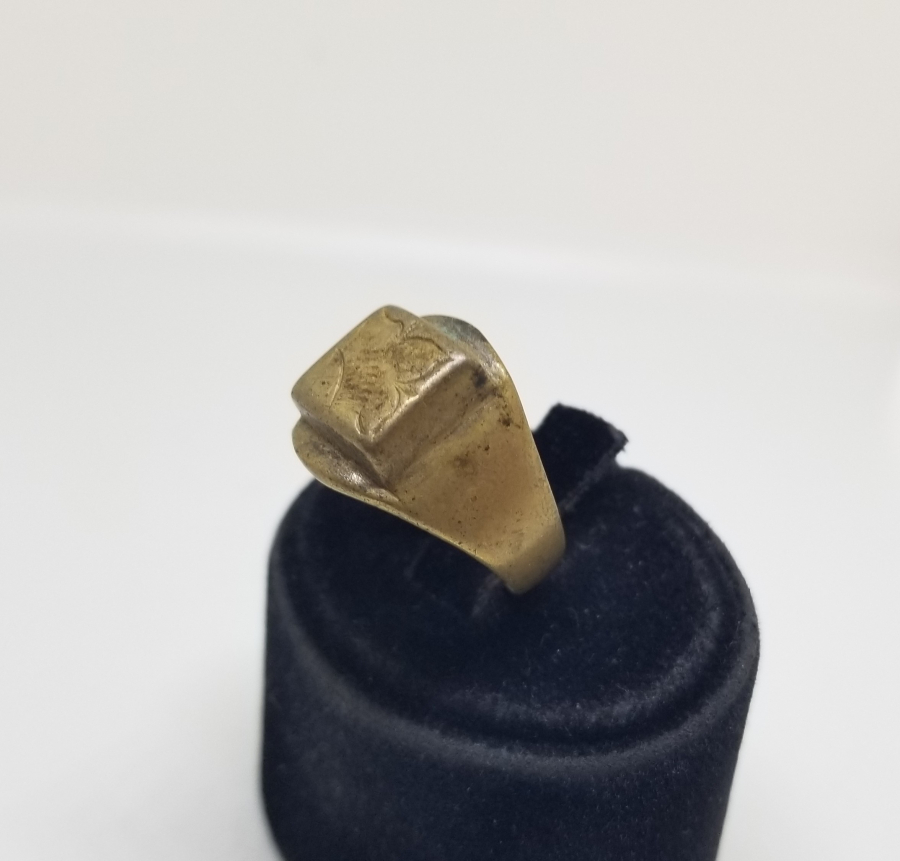 ÜZERİ KALEM İŞÇİLİKLİ EL YAPIMI ANTİKA YÜZÜK