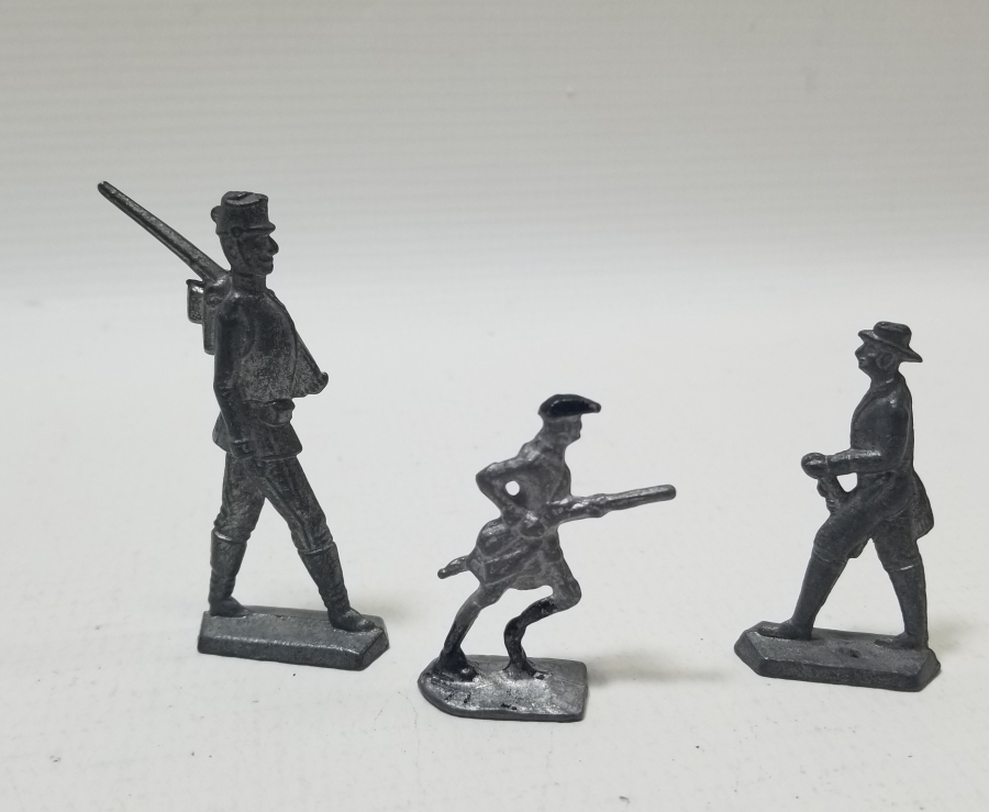 1900 BAŞLARI 3 ADET ANTİKA KURŞUN ASKER