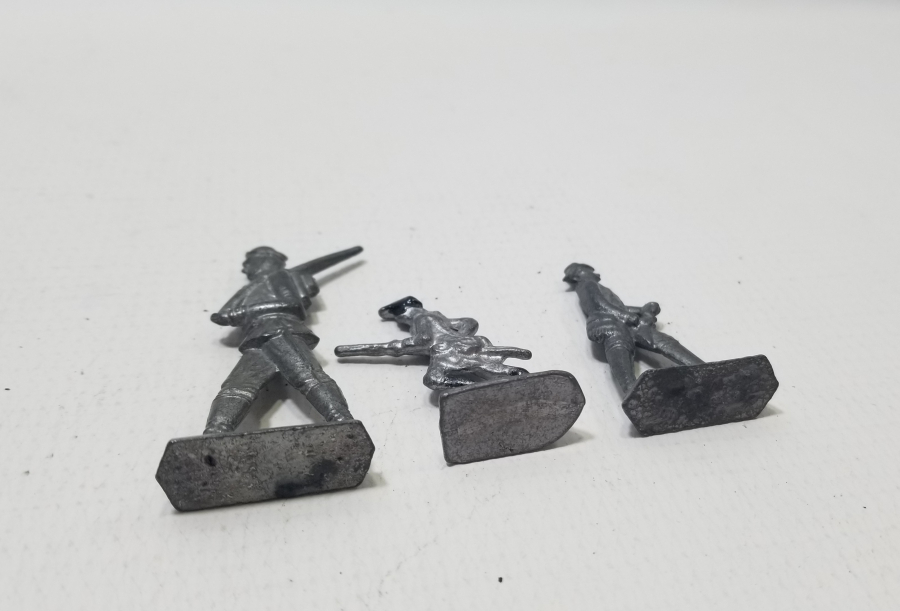 1900 BAŞLARI 3 ADET ANTİKA KURŞUN ASKER