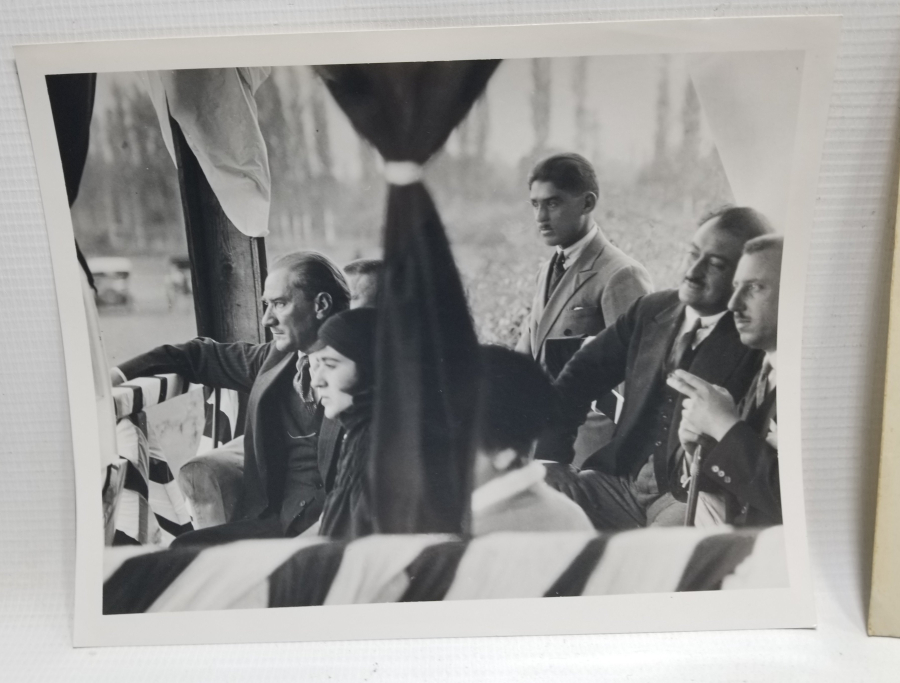 2 ADET BÜYÜK BOY ATATÜRK PANO FOTOĞRAF