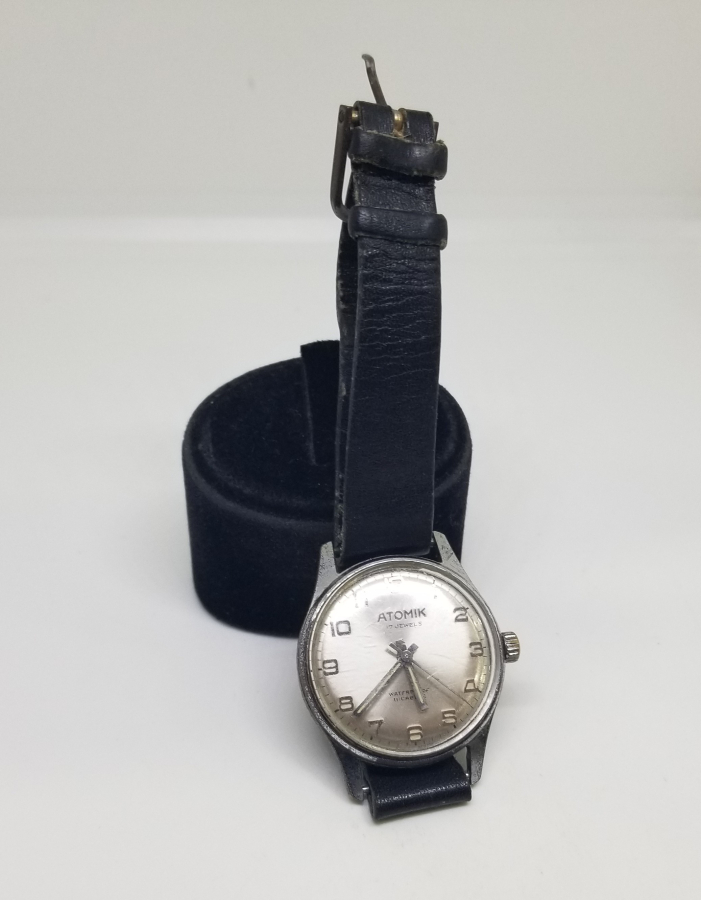 ANTİKA KURMALI ATOMİK KOL SAATİ