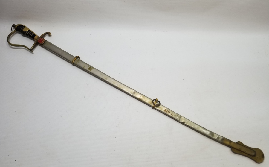 CUMHURİYET BAŞLARI BOYNUZ SAPLI VE GRAVÜRLÜ SUBAY KILICI