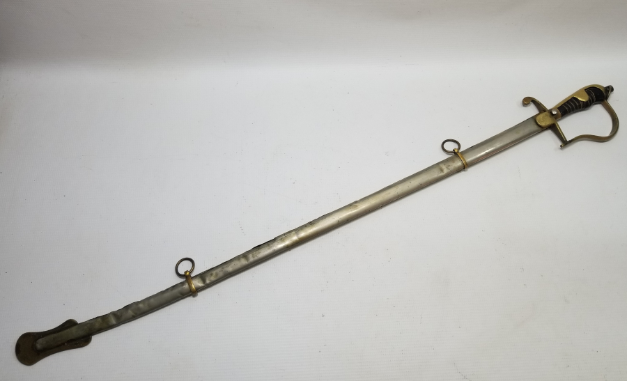 CUMHURİYET BAŞLARI BOYNUZ SAPLI VE GRAVÜRLÜ SUBAY KILICI