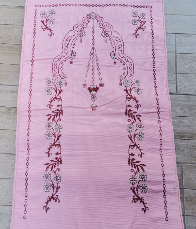 KANAVİÇE İŞÇİLİKLİ EL İŞİ ANTİKA SECCADE