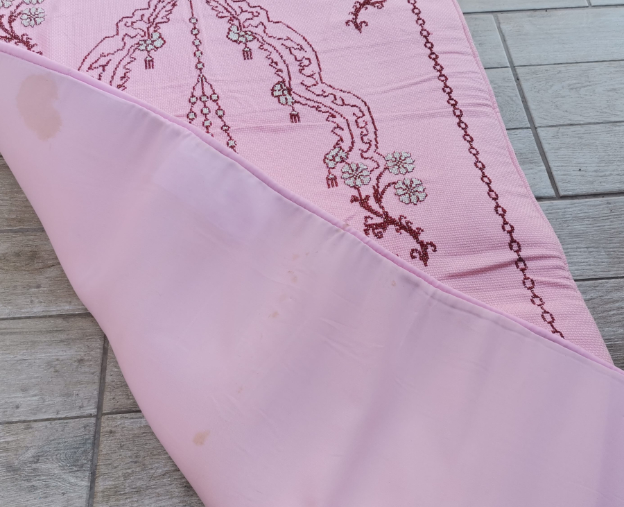 KANAVİÇE İŞÇİLİKLİ EL İŞİ ANTİKA SECCADE