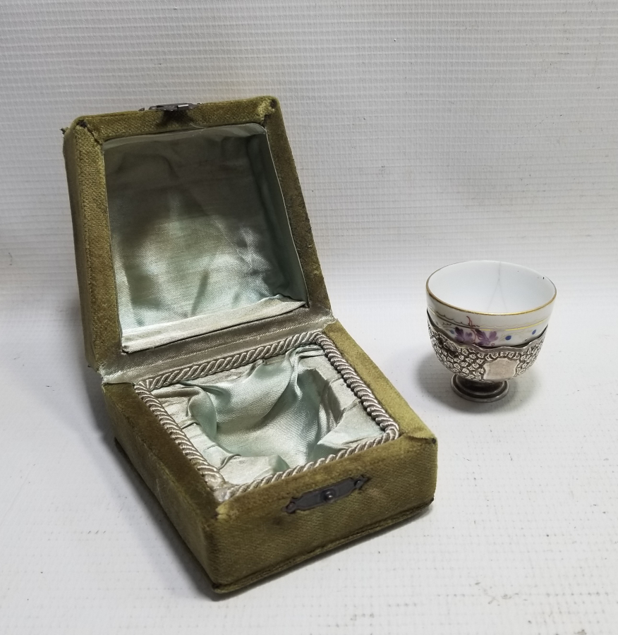 OSMANLI DEVLET ARMALI KUTUSUNDA GÜMÜŞ FİNCAN VE ZARFI