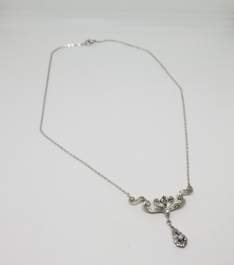 PIRLANTA TAŞLI SU DAMLASI MODELİ GERDANLIK - KOLYE