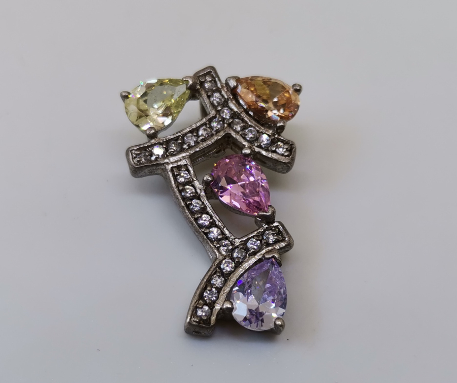 RENK CÜMBÜŞÜ GÜMÜŞ KOLYE UCU