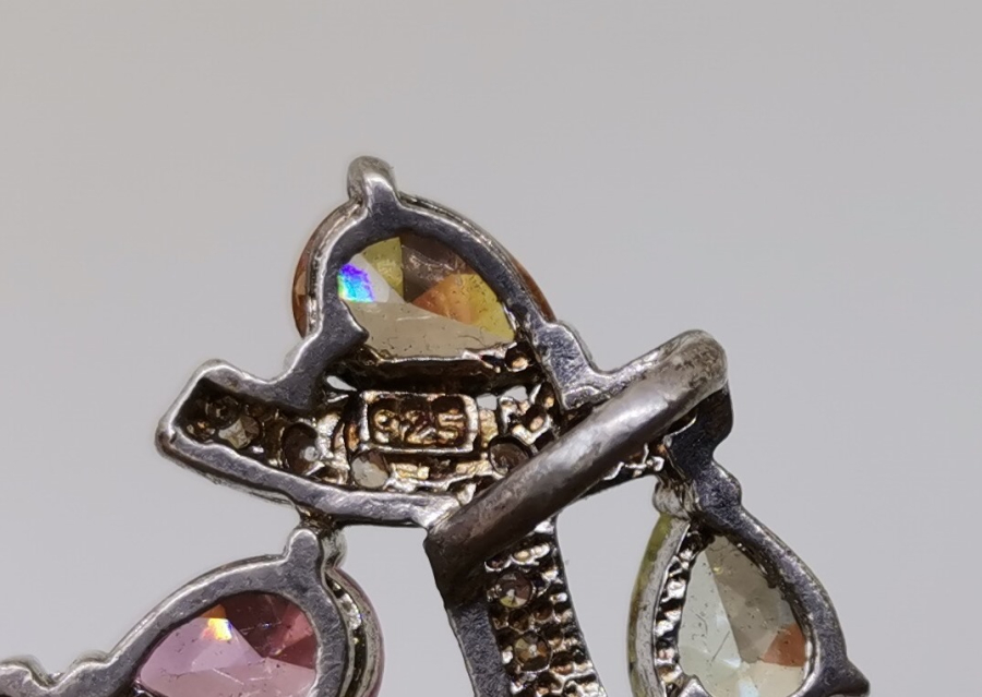 RENK CÜMBÜŞÜ GÜMÜŞ KOLYE UCU