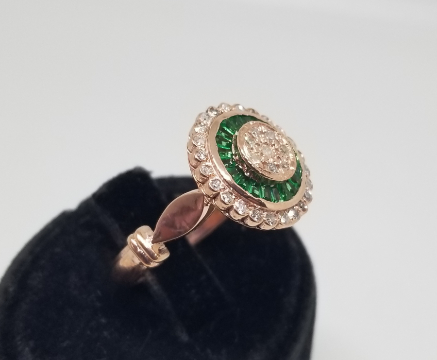 ZÜMRÜT VE PIRLANTA TAŞLI ÖZEL YAPIM  YÜZÜK