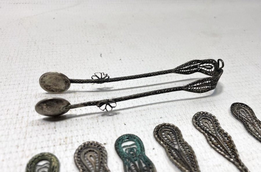 UÇLARINDA OSMANLI PARASI BULUNAN OSMANLI DÖNEMİ GÜMÜŞ ÇAY TAKIMI