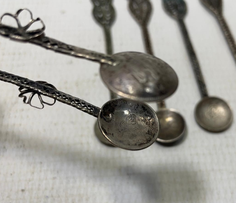 UÇLARINDA OSMANLI PARASI BULUNAN OSMANLI DÖNEMİ GÜMÜŞ ÇAY TAKIMI