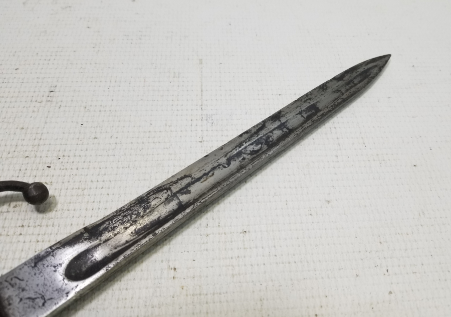 1. DÜNYA SAVAŞI DÖNEMİ OSMANLICA YAZILI VE AY YILDIZ FİGÜRLÜ TOPÇU SÜNGÜSÜ