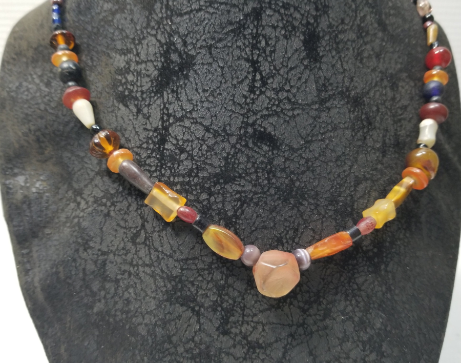 OSMANLI DÖNEMİ DOĞAL TAŞ BONCUKLARDAN YAPILMIŞ GERDANLIK