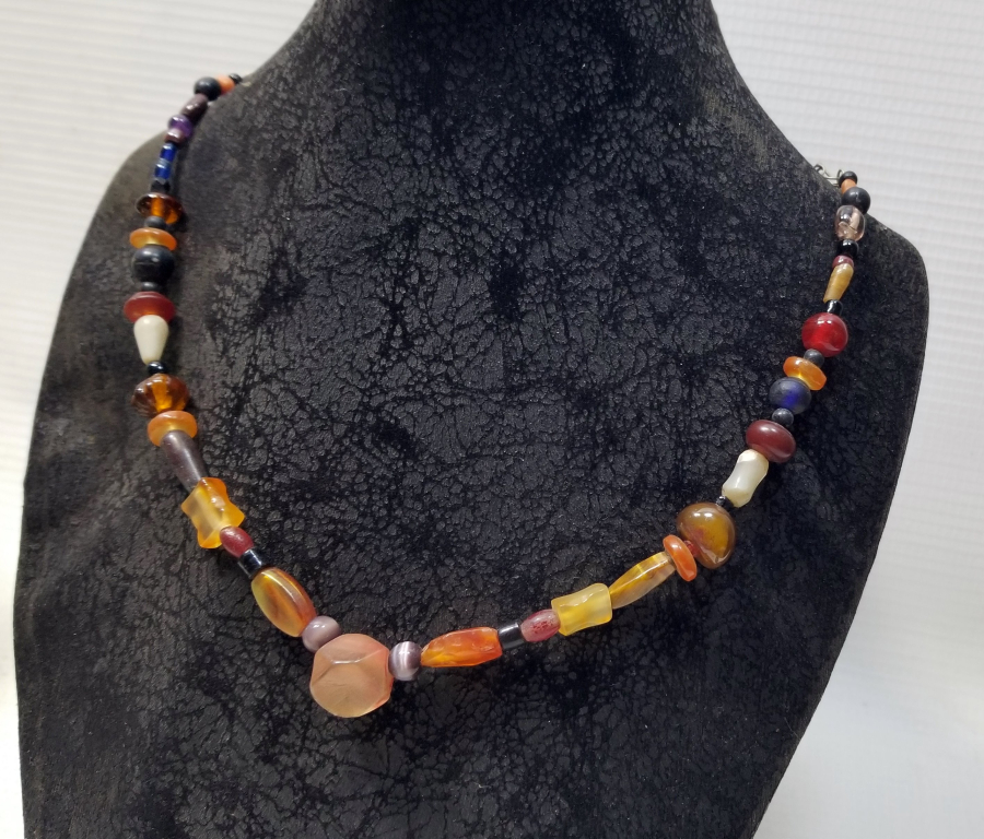 OSMANLI DÖNEMİ DOĞAL TAŞ BONCUKLARDAN YAPILMIŞ GERDANLIK