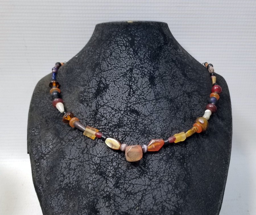 OSMANLI DÖNEMİ DOĞAL TAŞ BONCUKLARDAN YAPILMIŞ GERDANLIK