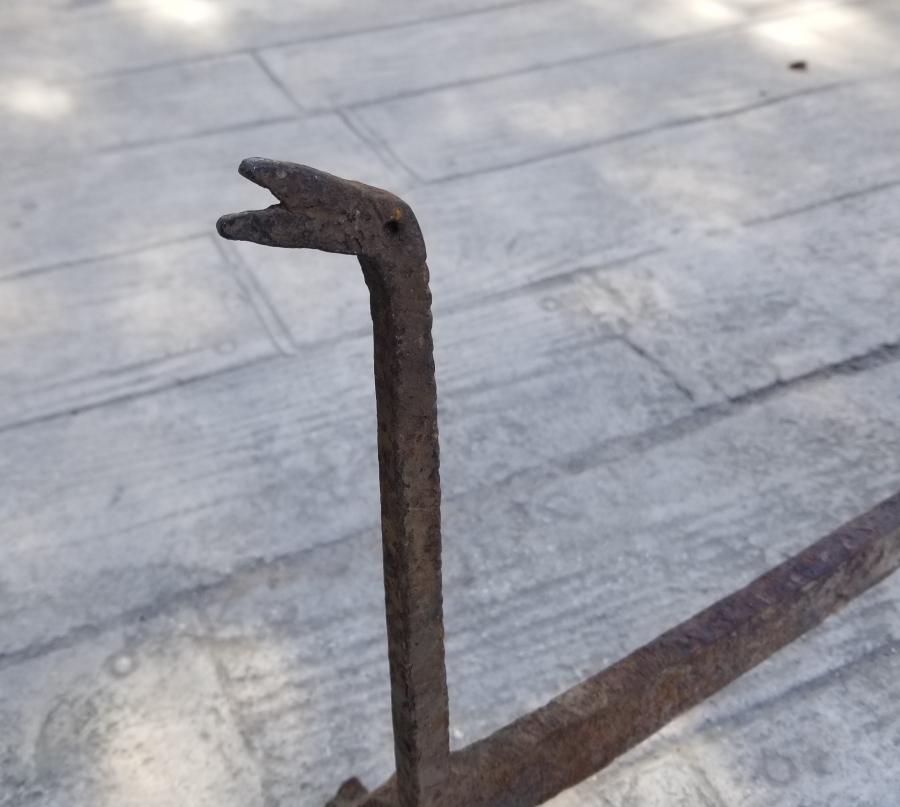 OSMANLI DÖNEMİ HAYVAN FORMUNDA YAPILMIŞ TEKKE İŞİ ODUN EŞEĞİ - ODUN TUTMACI