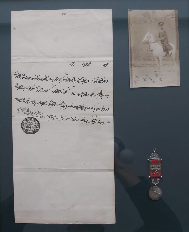 TERFİ BERATI VE MADALYASI İLE LİYAKAT MADALYA SETİ