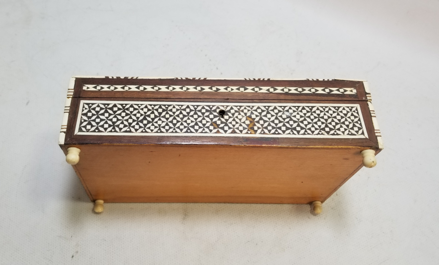 EL YAPIMI ANTİKA MARKÜTERİ MÜCEVHER KUTUSU