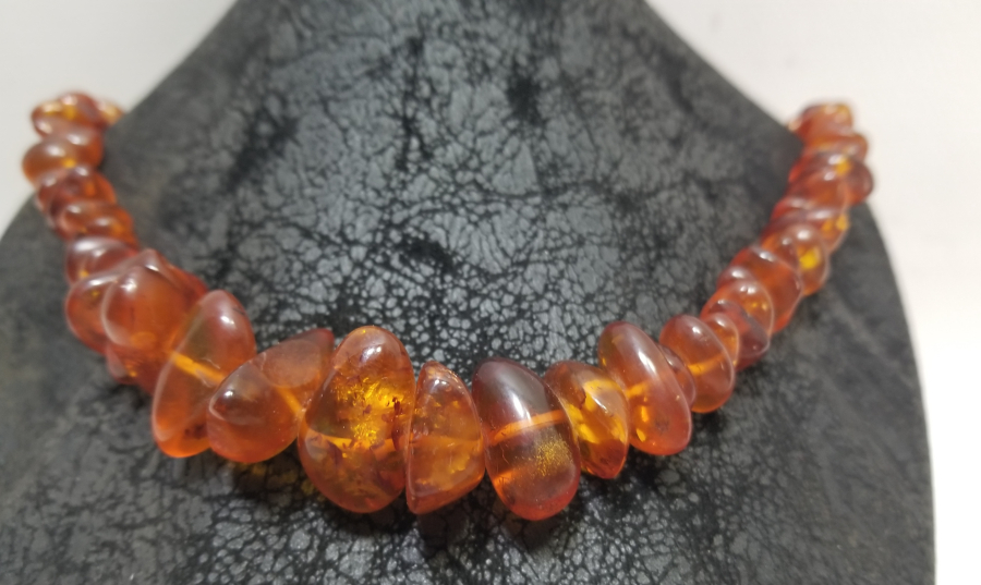 İÇİ FOSİLLİ ÖZEL YAPIM ANTİKA DAMLA KEHRİBAR GERDANLIK