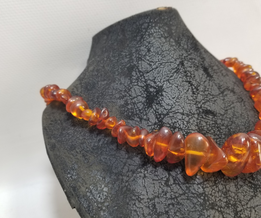 İÇİ FOSİLLİ ÖZEL YAPIM ANTİKA DAMLA KEHRİBAR GERDANLIK