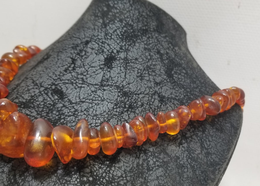 İÇİ FOSİLLİ ÖZEL YAPIM ANTİKA DAMLA KEHRİBAR GERDANLIK