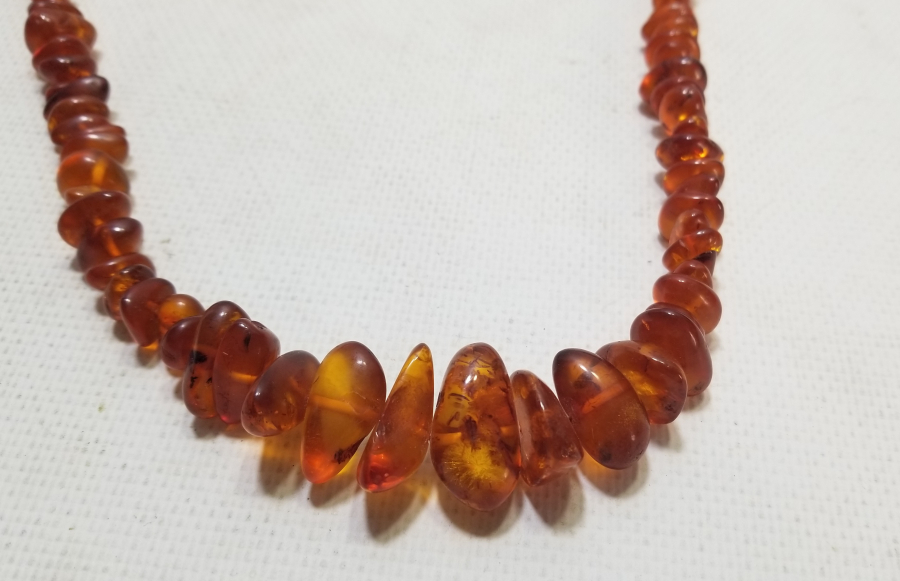 İÇİ FOSİLLİ ÖZEL YAPIM ANTİKA DAMLA KEHRİBAR GERDANLIK