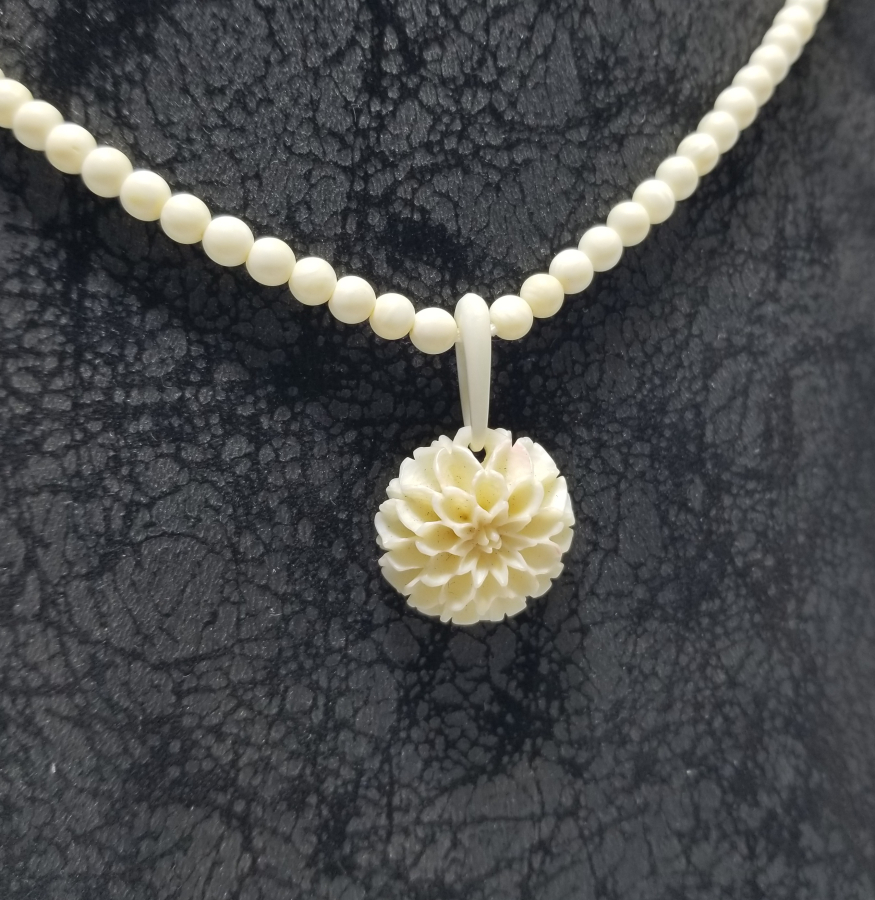 OSMANLI DÖNEMİ EL OYMA İŞÇİLİKLİ FİLDİŞİ GERDANLIK