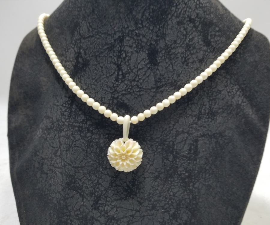 OSMANLI DÖNEMİ EL OYMA İŞÇİLİKLİ FİLDİŞİ GERDANLIK