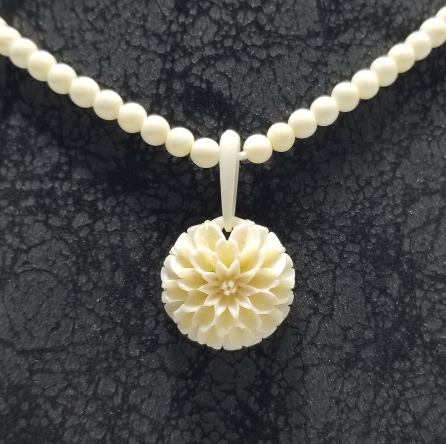 OSMANLI DÖNEMİ EL OYMA İŞÇİLİKLİ FİLDİŞİ GERDANLIK