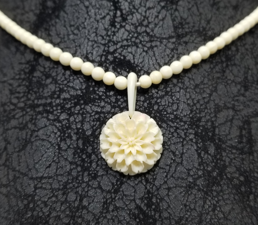 OSMANLI DÖNEMİ EL OYMA İŞÇİLİKLİ FİLDİŞİ GERDANLIK