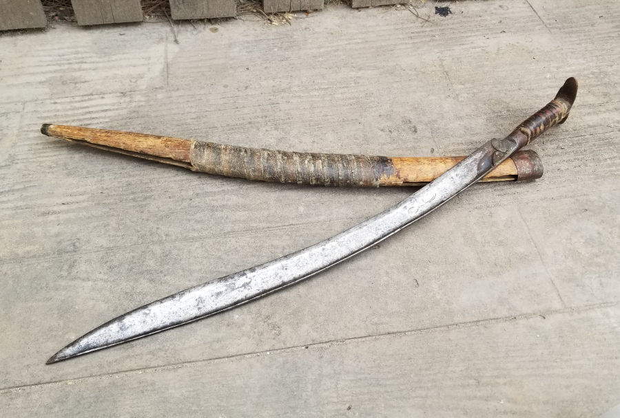 ORİJİNAL KININDA İKİ YÜZÜ GÜMÜŞ ÇAKMA İŞÇİLİKLİ YENİÇERİ KILICI