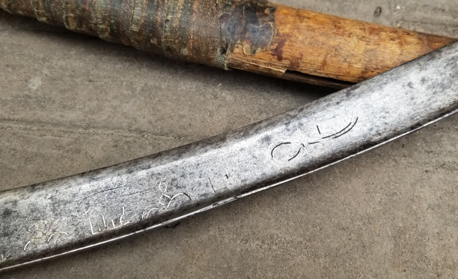 ORİJİNAL KININDA İKİ YÜZÜ GÜMÜŞ ÇAKMA İŞÇİLİKLİ YENİÇERİ KILICI