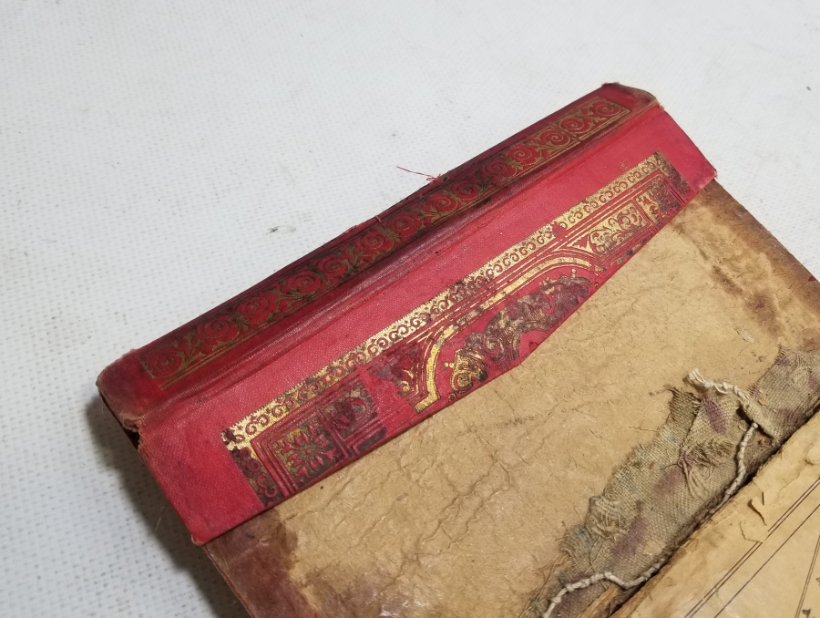 ALTIN VARAKLI CİLDİNDE OSMANLI DÖNEMİ TAŞ BASKI KUR'AN-I KERİM