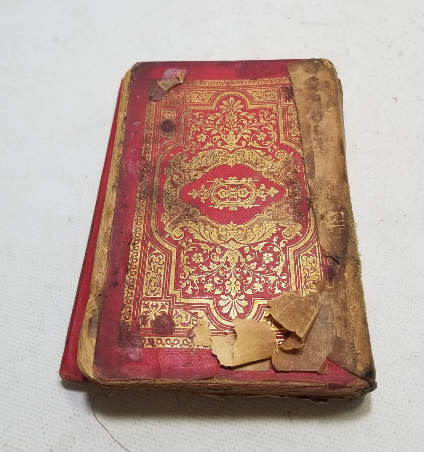 ALTIN VARAKLI CİLDİNDE OSMANLI DÖNEMİ TAŞ BASKI KUR'AN-I KERİM