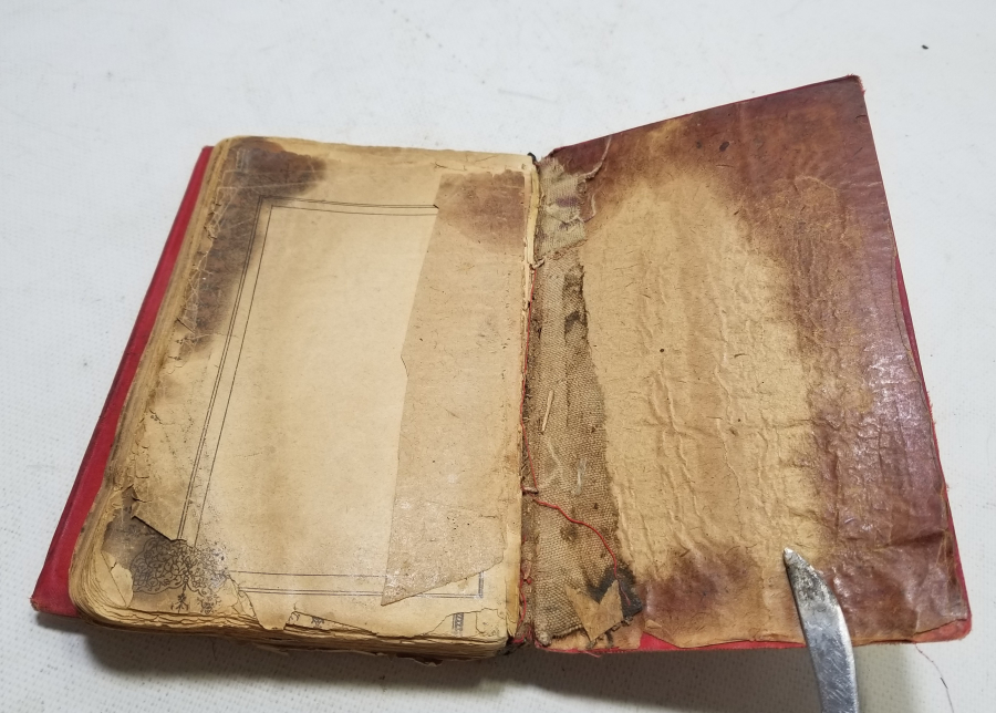 ALTIN VARAKLI CİLDİNDE OSMANLI DÖNEMİ TAŞ BASKI KUR'AN-I KERİM