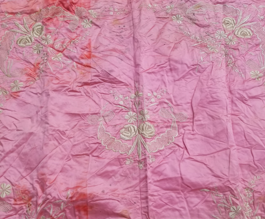 OSMANLI DÖNEMİ İPEK İŞLEMELİ BOHÇA