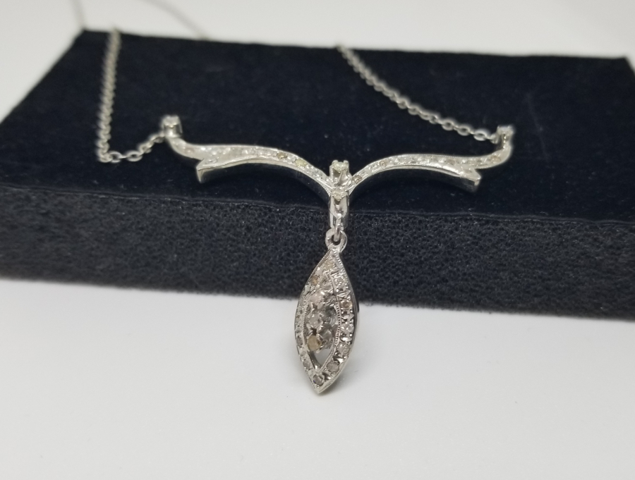 PIRLANTA TAŞLI DAMLA MODEL GERDANLIK