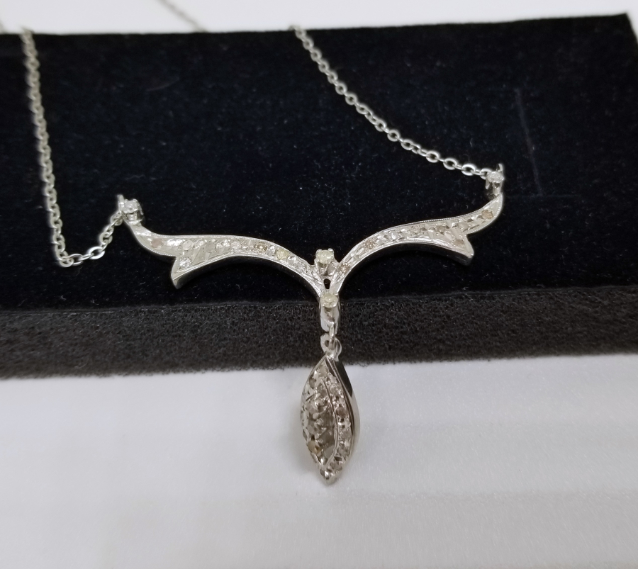 PIRLANTA TAŞLI DAMLA MODEL GERDANLIK