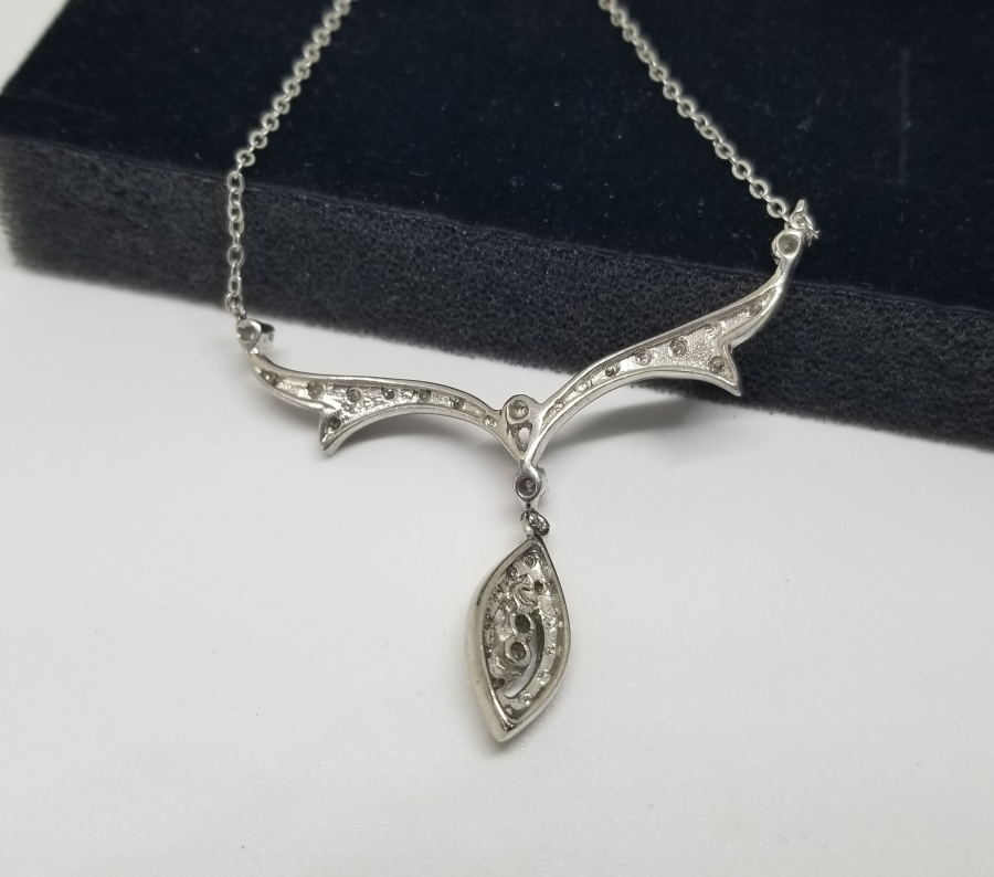 PIRLANTA TAŞLI DAMLA MODEL GERDANLIK