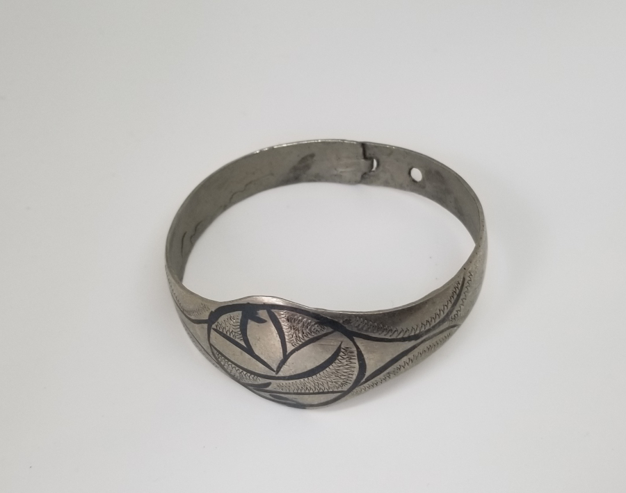 ÜZERİ LALE MOTİFLİ ESKİŞEHİR YAPIMI SAVATLI ANTİKA BİLEZİK