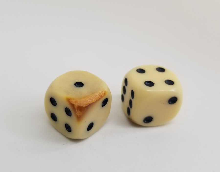 ANTİKA KATALİN ZAR