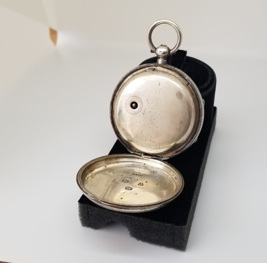 NADİR TİPTE GÜMÜŞ KASA YARIM PRİOR CEP SAATİ