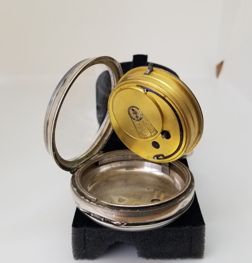 NADİR TİPTE GÜMÜŞ KASA YARIM PRİOR CEP SAATİ