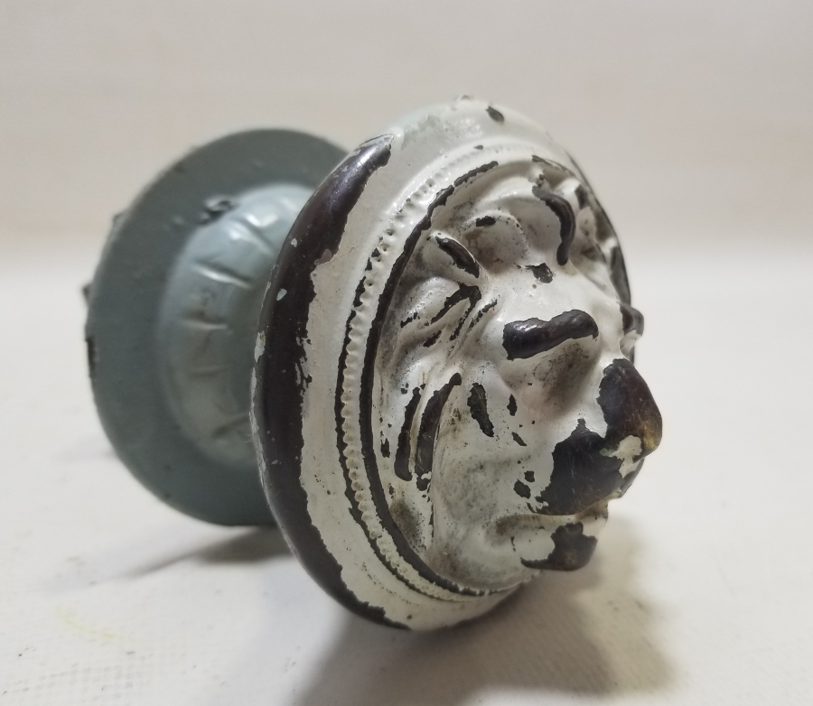 OSMANLI DÖNEMİ ASLAN BAŞI FİGÜRLÜ NADİR RUM KAPI TUTMACI